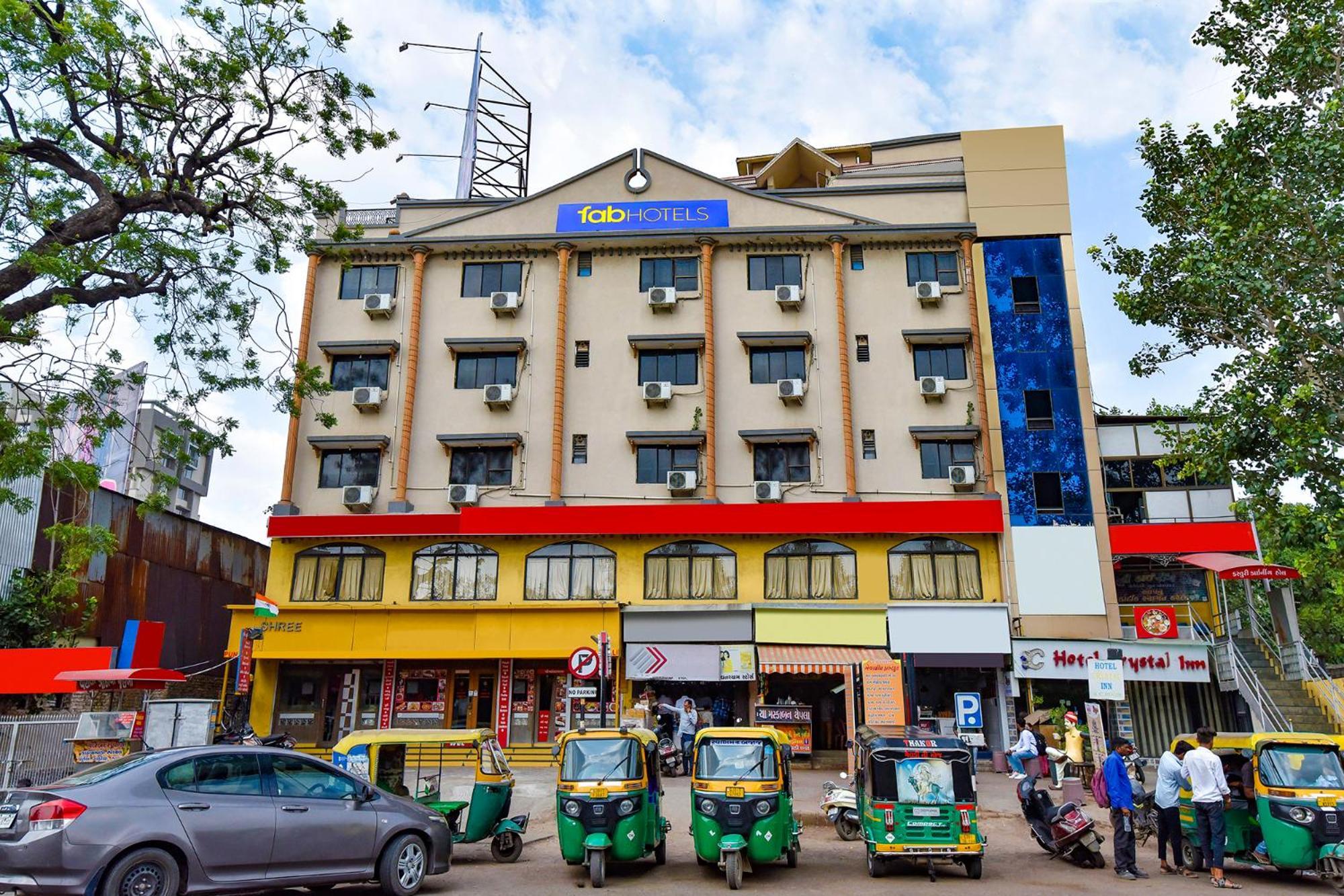 Fabhotel Crystal Inn II - Paldi Char Rasta Ахмедабад Екстер'єр фото